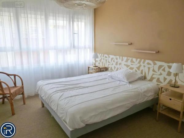 Location - Appartement Laval 53000 5 pièces 97 m 2 2500 m 2