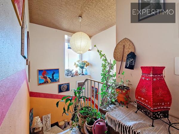 Cassagnes-Bégonhès (12120) Cassagnes-Bégonhès – Maison de village avec garage et panneaux photovoltaïques