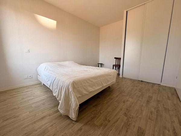 Parc du Grand Blottereau - Dans petit collectif  récent de 2015, spacieux appartement 2 pièces s'ouvrant sur un large balcon. Ascenseur et garage boxé en sous-sol