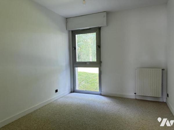 VANNES  A VENDRE AGREABLE APPARTEMENT T3 EN RDC - PROCHE CENTRE 