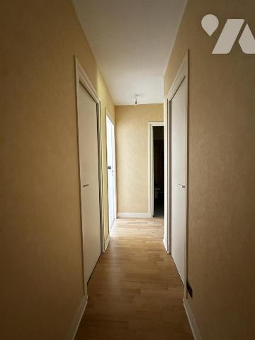 VANNES  A VENDRE AGREABLE APPARTEMENT T3 EN RDC - PROCHE CENTRE 