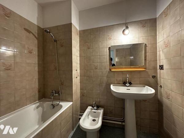 VANNES  A VENDRE AGREABLE APPARTEMENT T3 EN RDC - PROCHE CENTRE 