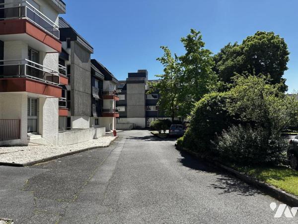 VANNES  A VENDRE AGREABLE APPARTEMENT T3 EN RDC - PROCHE CENTRE 