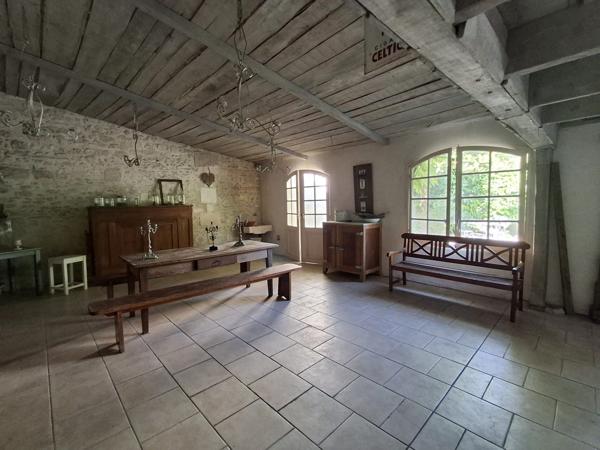 MAISON DE MAITRE AVEC DEPENDANCE