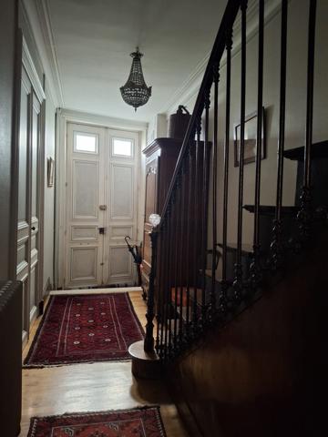 MAISON DE MAITRE AVEC DEPENDANCE