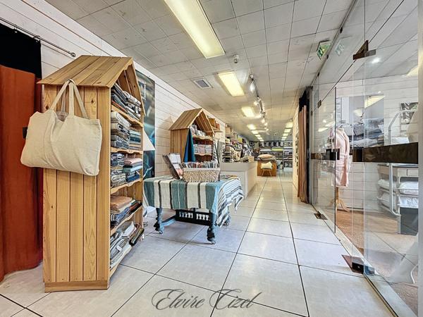 Local Commercial - 300 m²