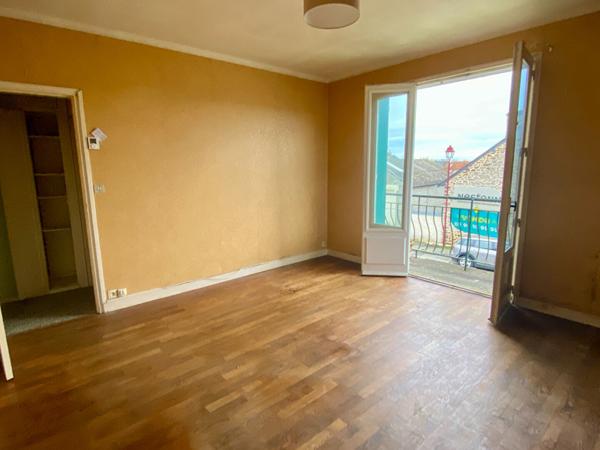 Maison 3 pièces + grenier aménageable à Chateauneuf D Ille Et Vilaine