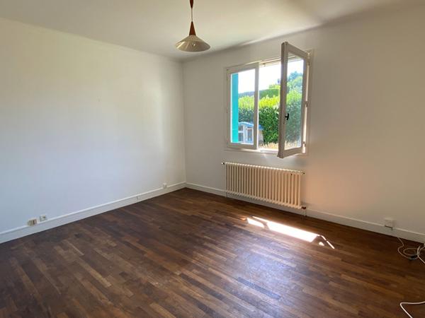 Maison 3 pièces + grenier aménageable à Chateauneuf D Ille Et Vilaine