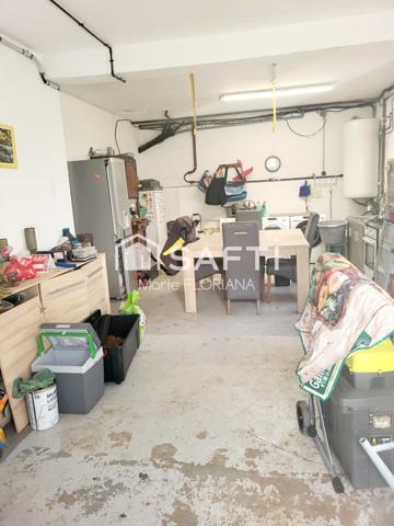 Maison avec joli terrain