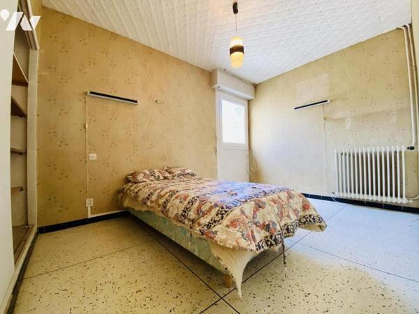 Maison à moderniser 79m² sur 331m² de jardin