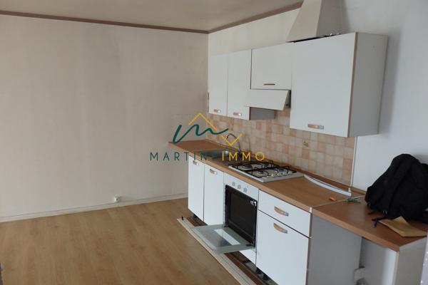A VENDRE LOTS APPARTEMENTS + LOCAUX A LA REOLE