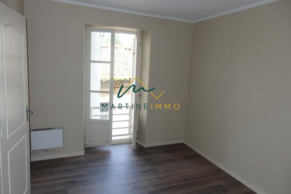 A VENDRE LOTS APPARTEMENTS + LOCAUX A LA REOLE