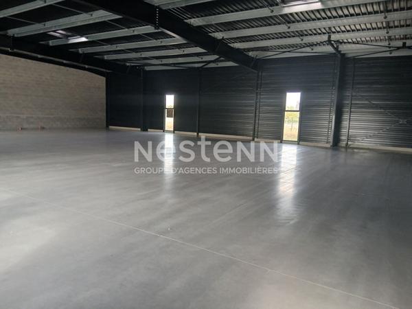 A LOUER Local d'activité  - superficie allant de 300m² à 700m²