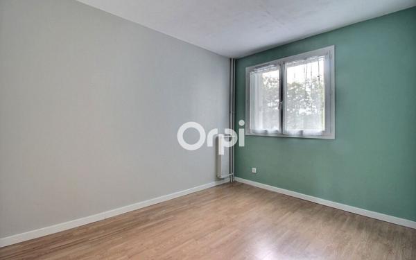 Appartement à vendre    4 pièces • 79,87 m2 Viry-Châtillon