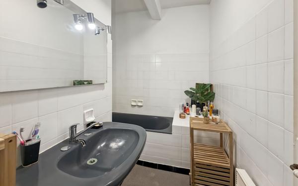 Maison à vendre    4 pièces •  Vias