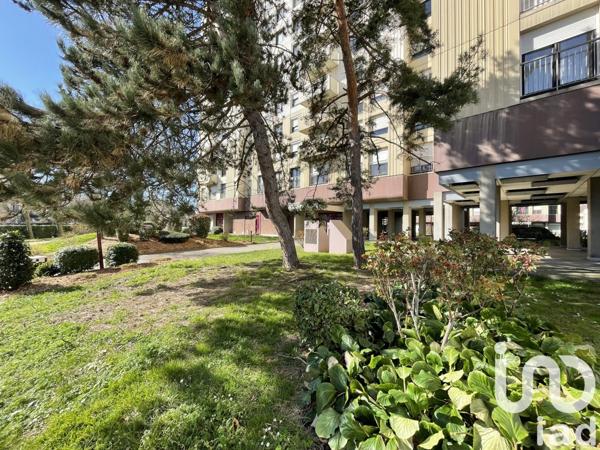 Appartement 5 pièces de 96 m² à Rouen (76100)