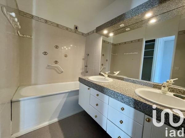 Appartement 5 pièces de 96 m² à Rouen (76100)