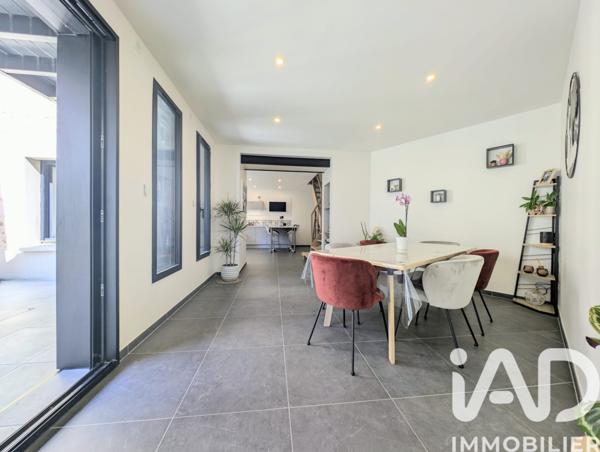 Maison à vendre 6 pièces 210 m² Les Alluets-le-Roi