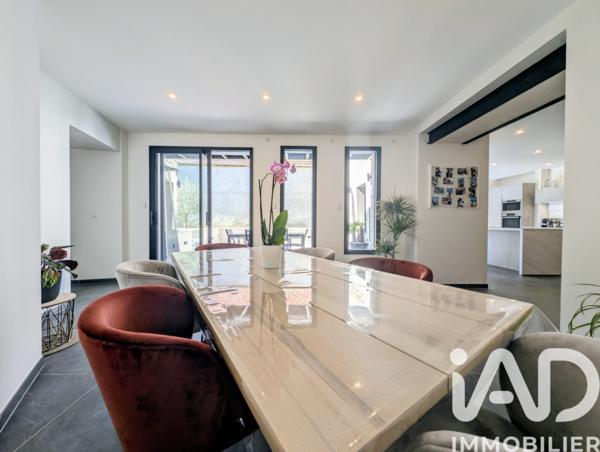 Maison à vendre 6 pièces 210 m² Les Alluets-le-Roi