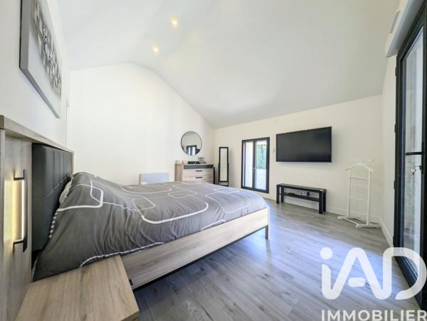 Maison à vendre 6 pièces 210 m² Les Alluets-le-Roi