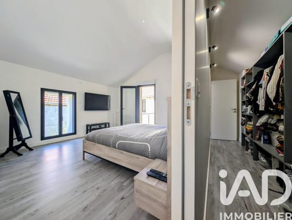 Maison à vendre 6 pièces 210 m² Les Alluets-le-Roi