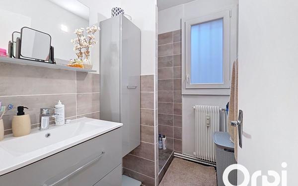 Appartement à vendre    3 pièces • 61,02 m2 Vichy