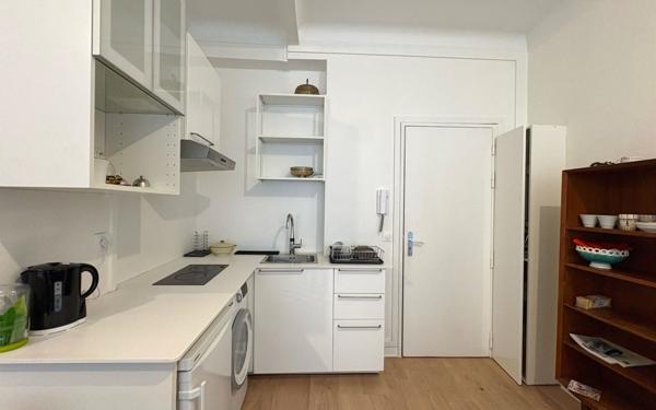 Appartement à vendre    2 pièces • 25,52 m2 Paris 7
