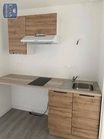 Appartement à louer 2 pièces 27.04m² Poitiers (86000)