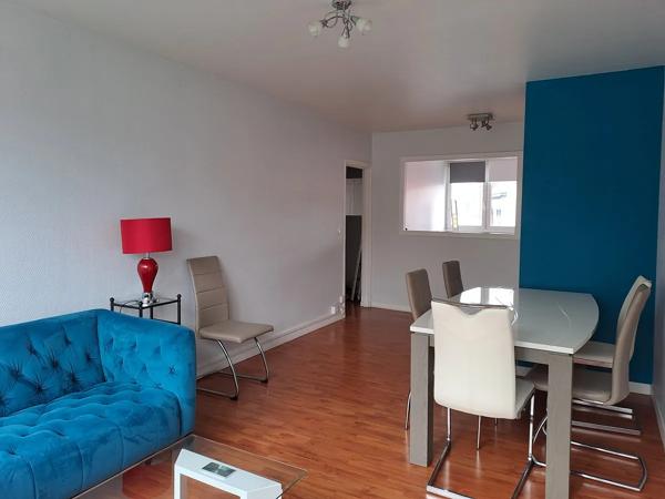 Dans le Centre de LA MADELEINE, rue Jean Mermoz "résidence les Muses", je suis un agréable appartement T4 de 73,52 M²…