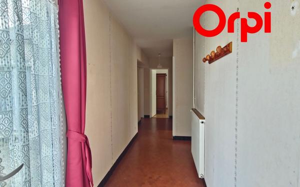 Maison à vendre    5 pièces •  Bernay