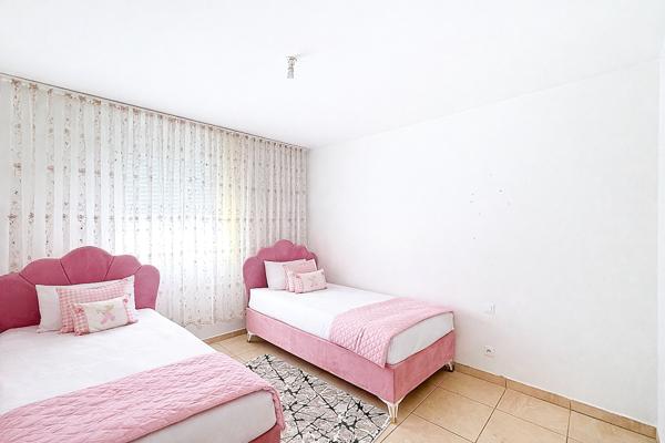 Roussillon (38150) Maison de plain-pied 141 m² – 4 chambres – DPE B – Proche gare – Secteur prisé de Roussillon