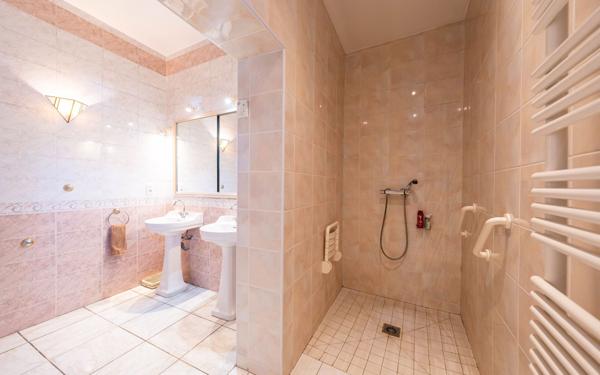 Maison à vendre    4 pièces • 195 m2 Mougins