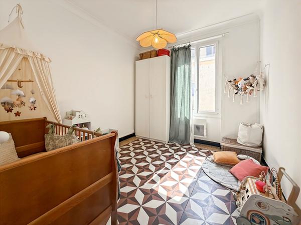 Appartement T3 rénové avec potentiel T4 - Quartier du Tribunal