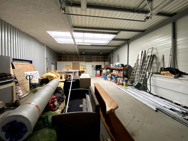 A LOUER : Local d'activité d'environ 180 m² situé à ORVAULT