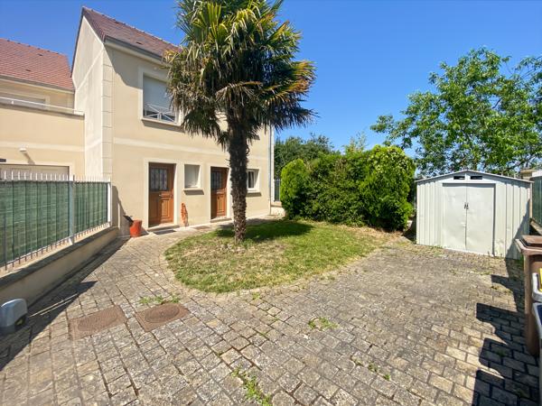 Maison
         5 pièces
        - 78 m² Exclusivité 460 000 € *