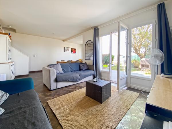 Maison
         5 pièces
        - 78 m² Exclusivité 460 000 € *