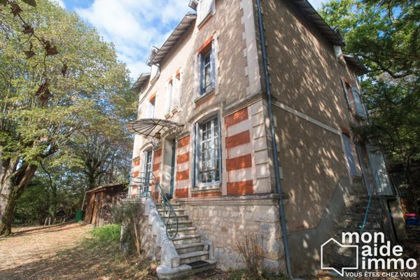 Vaste maison de charme sur parc de 1,2 hectares