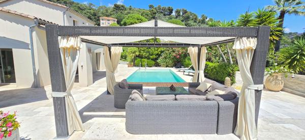 A vendre maison La Colle Sur Loup 5 pièces 167 m² terrain 1722 m²
