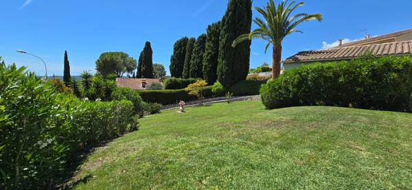 A vendre maison La Colle Sur Loup 5 pièces 167 m² terrain 1722 m²