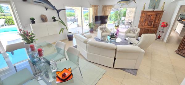 A vendre maison La Colle Sur Loup 5 pièces 167 m² terrain 1722 m²
