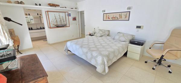 A vendre maison La Colle Sur Loup 5 pièces 167 m² terrain 1722 m²