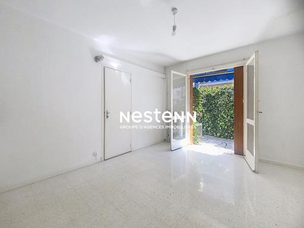 2P - 33,39M2- SUD - GOLFE JUAN - CAVE - JARDIN - CENTRE VILLE