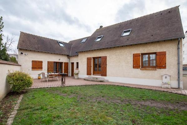 Maison à vendre |  Mantes-la-Ville |  7 pièces | 171 m²