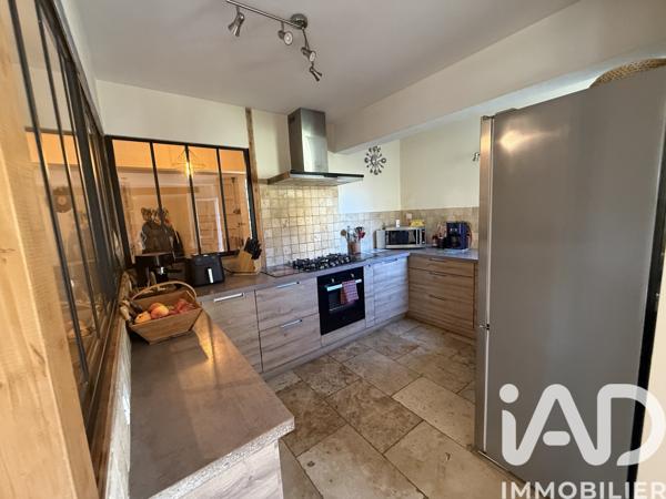 Maison à vendre 4 pièces 174 m² Courthézon