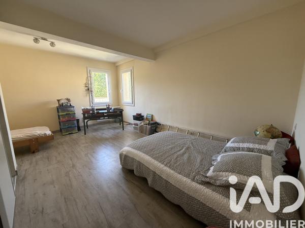 Maison à vendre 4 pièces 174 m² Courthézon