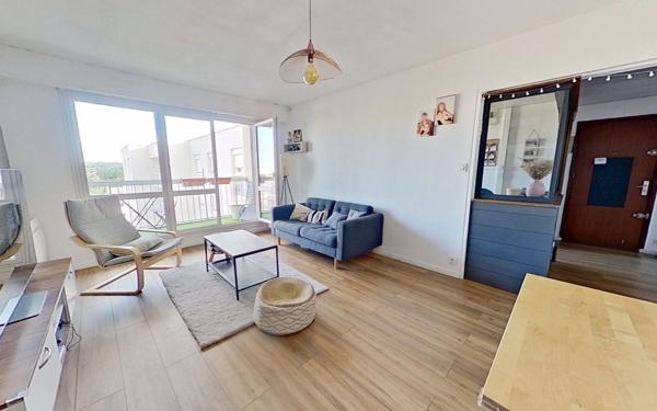 Appartement à vendre    4 pièces • 83 m2 Francheville