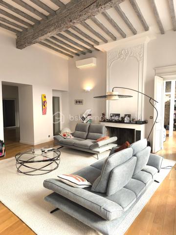 Appartement de 212 m²