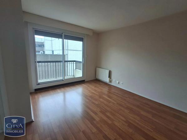 Appartement à louer 1 pièce 22.42m² Clermont-Ferrand (63000)