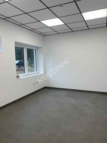 Saint-Avold: Bureaux + dépot  220m²  avec possibilité de stockage extérieur