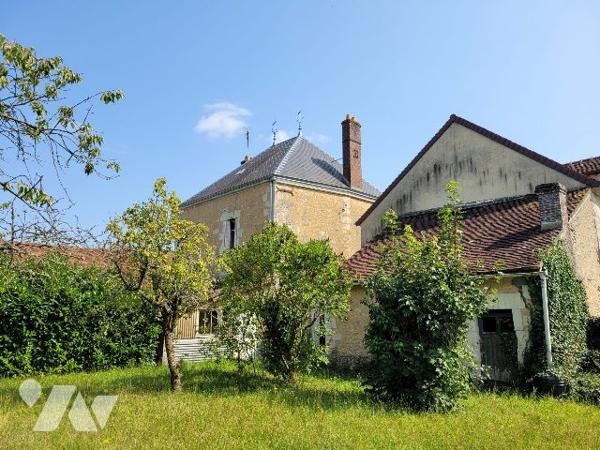 MAISON ANCIENNE AVEC DEPENDANCE